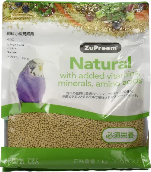 ズプリームナチュラルSサイズのパッケージ画像。無着色でフンの色による健康管理がしやすいペレット。